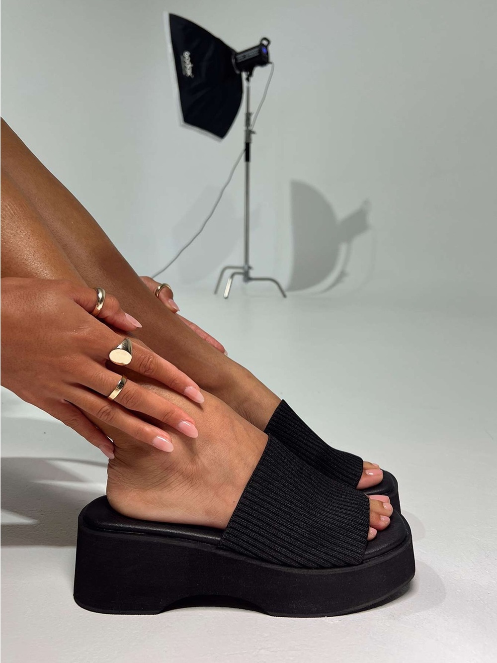 Therapy Nawty Sandals Black
